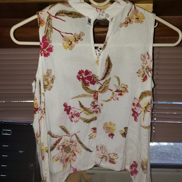 Girls long sleeve, bare shoulder blouse - Picture 5 of 8